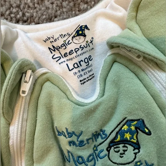 Baby Merlin Sleep Suit 6-9 months - Picture 7 of 7